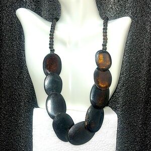 Elegant Dark Brown Disk-Rhinestone Necklace